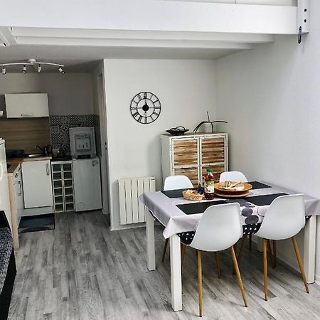 Appartement Duplex Lumineux Idealement Situe Арес Екстериор снимка
