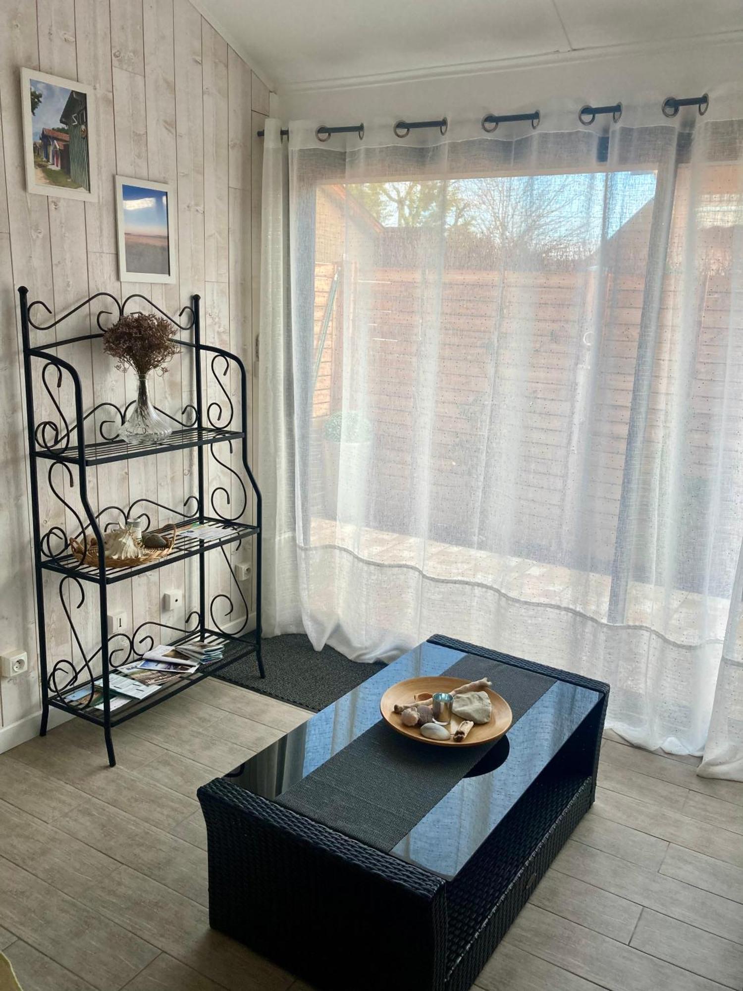 Appartement Duplex Lumineux Idealement Situe Арес Екстериор снимка