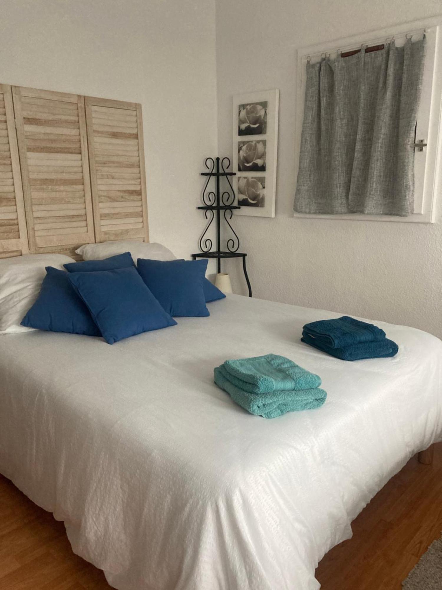 Appartement Duplex Lumineux Idealement Situe Арес Екстериор снимка